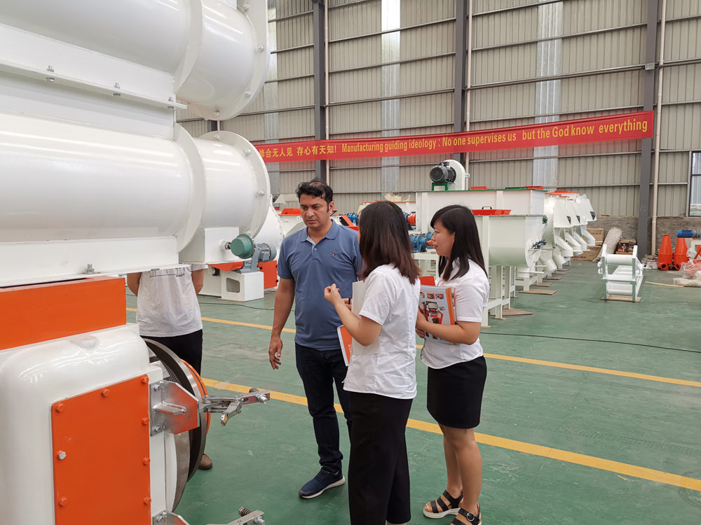 孟加拉國(guó)客戶參觀我們工廠